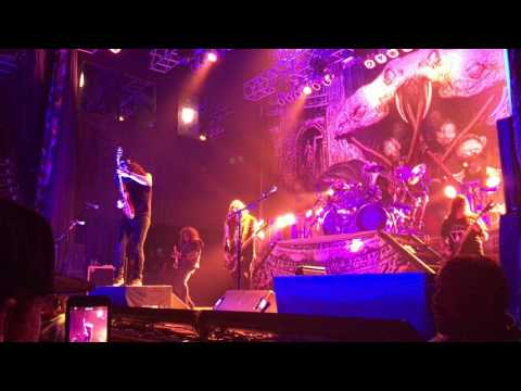 Testament - Stronghold (live)