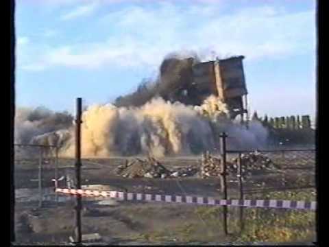 Cama - Wyburzenie budynku w Niwce Modrzejów