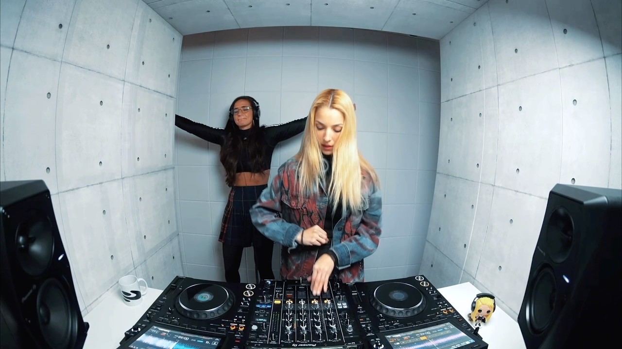 Viviana Casanova - Live @ Orviclub Bunker 2026