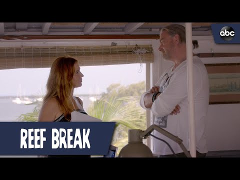Cat Asks Jake For Help - Reef Break
