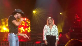 Tim and Gracie McGraw duet in Nashville 8/15/15 (Here Tonight) Full song