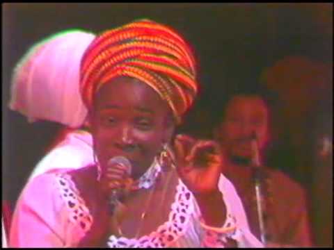 Rita Marley- I Threes - One Draw/ I wanna get High (Live)