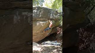 Video thumbnail of Problem 2 (Túnel de la por), 6c. Salvanebleau