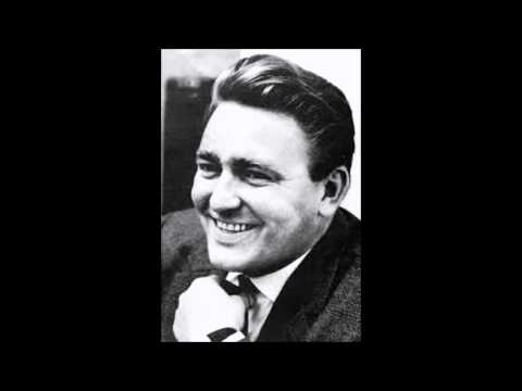 I EN ROBÅD TIL KINA - Gustav Winckler med orkester 1966