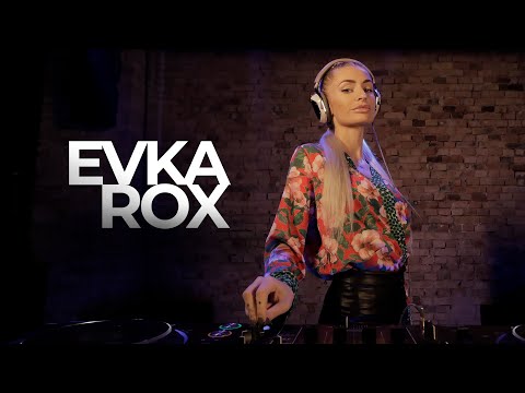 EVKA ROX - Live @ Radio Intense Kyiv 6.12.2019 // Melodic Techno Mix