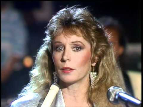 Dick Clark Interviews Juice Newton - American Bandstand 1986