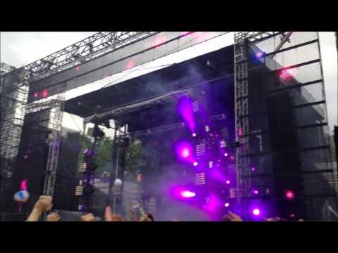 EDC NY 2013  Day 2 - Gareth Emery - Sing2Me