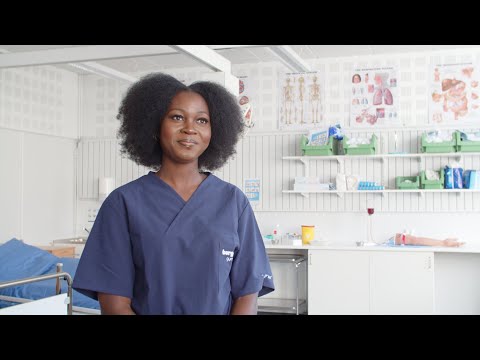 Afffoue Marie yrkesdröm är att bli barnmorska