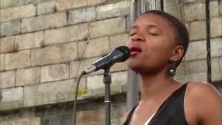 Lizz Wright - Open Your Eyes, You Can Fly - 8/10/2003 - Newport Jazz Festival (Official)