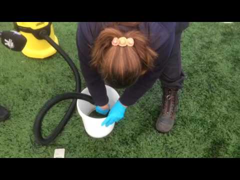 RIVM neemt monsters bij vv Groot-Ammers (1)