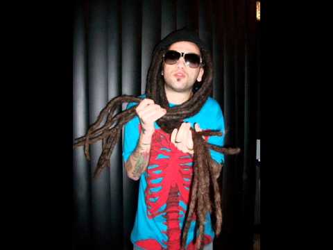 Club Dogo feat Emis Killa + Ensi + Entics + Vacca