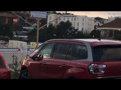 **LOTS OF BULLHORN** SWAS Ambulance Responding Urgently Through Bournemouth