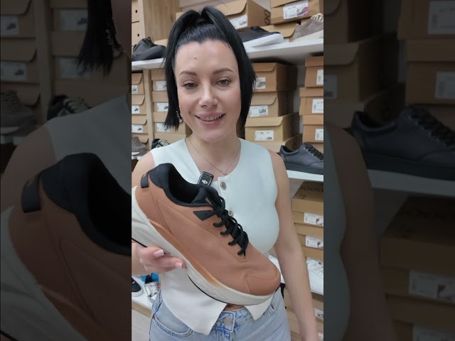 Чоботи жіночі шкіряні байка хутро 592641 Чорний Не будь як Гріша, кросівки вже на сайті