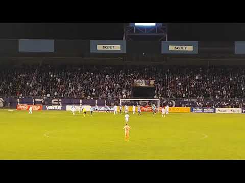 ""El lila No lo puede creer" Los Acereros Copa Chile 2025 Estadio CAP" Barra: Los Acereros &bull; Club: Huachipato