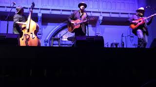 Jason Eady - Waiting To Shine - Live