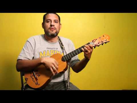 Clase De Jarana Con Andres Flores - 3 de 4