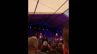 Rowwen Hèze - Vul te lang Gelije