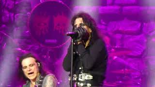 Alice Cooper "Fallen in Love" c/w harmonica vs guitar duel London o2 arena 25/05/22. Excellent sound