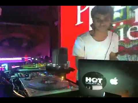 Jamie Jones @ PINK ROOM - www.Radio4by4.com - WMC 2011