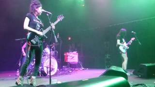 The Coathangers - Make It Right → Watch Your Back (Houston 02.08.17) HD