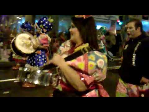 Cabalgata Anunciadora; desfile de murgas. Carnaval Tenerife 2012.mp4