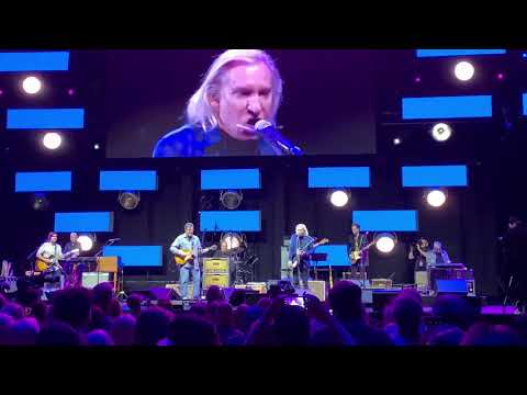 Joe Walsh & Vince Gill 9/21/19 “Rocky Mountain Way” at Crossroads Guitar Festival in Dallas,TX