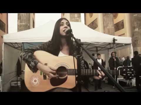 Video-Thumbnail von YouTube