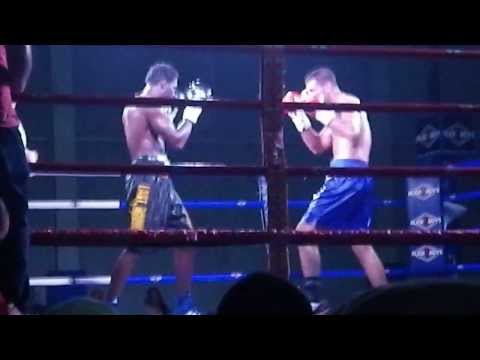 Ricky Pow vs Emmanuel Feuzeu