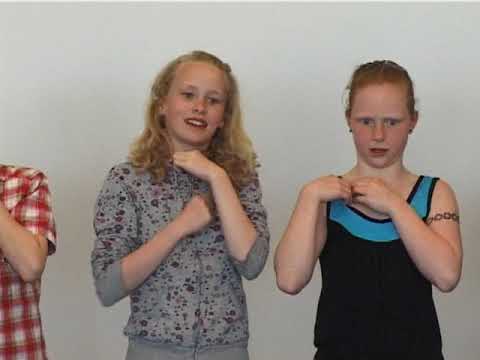 Lubbi finnur málbein - i