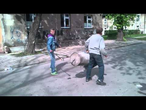 Święta Wielakoncne, strzelanie karbidem.