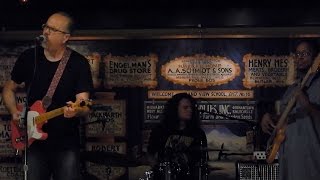 Greg Koch - Folsom Prison Blues - Smokey Benefit Show - Milwaukee, WI July 24, 2016 LIVE