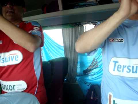 Hinchada de belgrano de cordoba-Previa en el colectivo vs san lorenzoo