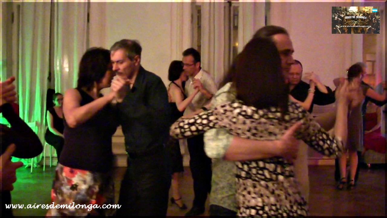 San Petersburgo, TangoMania milonga, de Julia Zueva, tango en Rusia