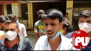 Download lagu Unexpected Behaviour of NSUI leader Samrat Roy with TBSE President,Bhabotosh Saha in his chamber. mp3