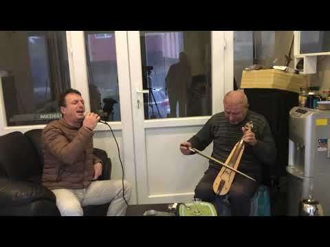 Onay Şahin & Yahya Birinci - Bir Kız Var Nişan Eden