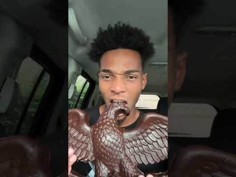 EATING A CHOCOLATE EAGLE 🦅 FOR THE 4RTH OF JULY!!!