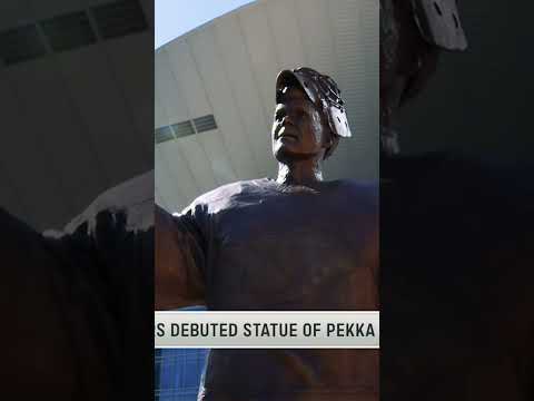 Preds inaugura estátua de Rinne 💛💙