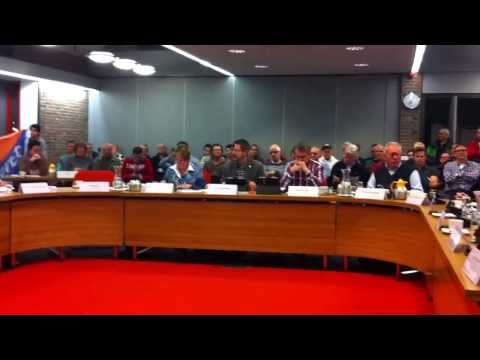 Jeugd VV Reuver in raadszaal