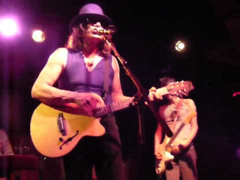Sixto Rodriguez - Shake, Rattle & Roll