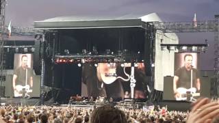 "You make me wanna shout" bruce springsteen got the crowd going  29th May 2016