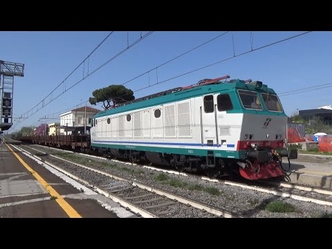 E652.040 + Rotaie da 108 m [FIORENTINA P. - PALERMO BRANCACCIO] in transito a Pomezia