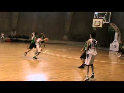 Bomba Alex Font al partit Mini Joventut Badalona - Manresa. Febrer 2012