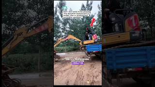 Download lagu This beautiful woman is an excavator operator who is very clever at lowering the excavator #shorts mp3