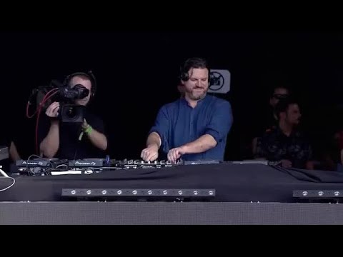 Solomun brings fantastic tunes to the stage at EXIT Festival 😎🎧🎶