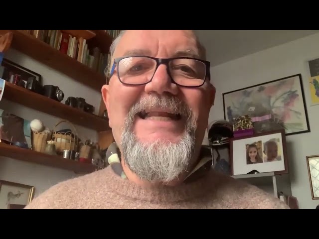 Vídeo relacionado con Media lunita nº 53. Un castillo de mil pares de narices I (INFANTIL - JUVENIL - CUENTOS DE LA MEDIA LUNITA - EDICIÓN EN RÚSTICA)