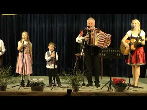 Predraga slavljenca ( live)- Družinski trio Pogladič