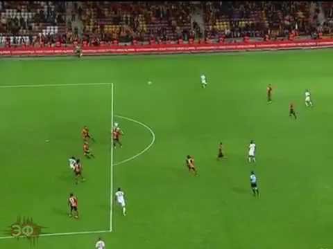 Samuel Eto'o amazing backheel assist vs Galatasaray