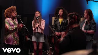 Wondering (HSMTMTS | Acoustic | Disney+) - YouTube
