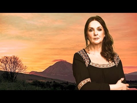 MOYA - The Life and Career of Moya Brennan