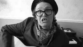 ELVIS COSTELLO I'LL NEVER FALL IN LOVE AGAIN by Stevie Riks (MrSTEVIERIKS)